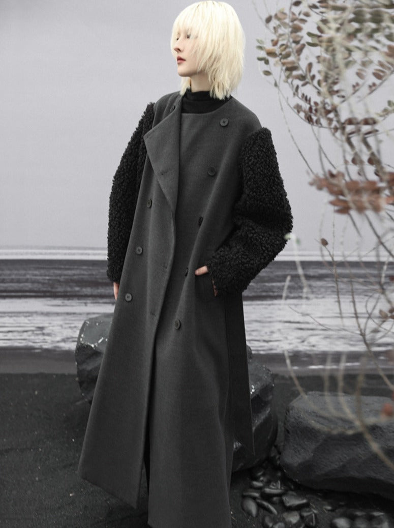 Manteau long en laine à épissures foncées