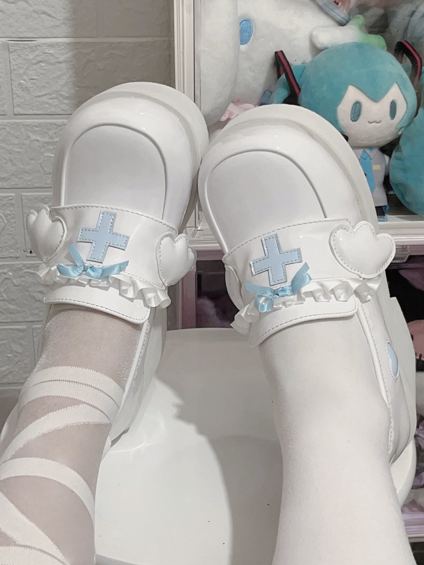 Kaikai Shoes Angel Lace Platform Medical