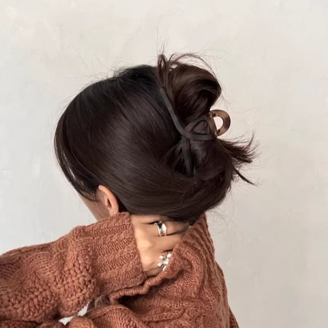 Hair Claw Amber