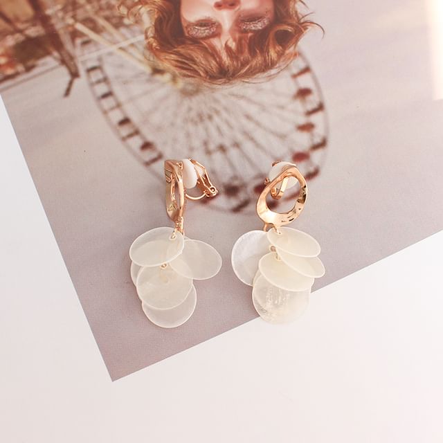 / Earring Shell Drop On Disc Clip