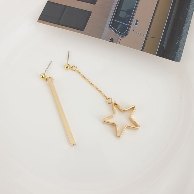 Earring / Drop On Star Clip Asymmetrical