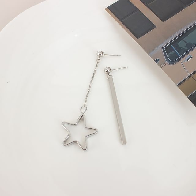Earring / Drop On Star Clip Asymmetrical