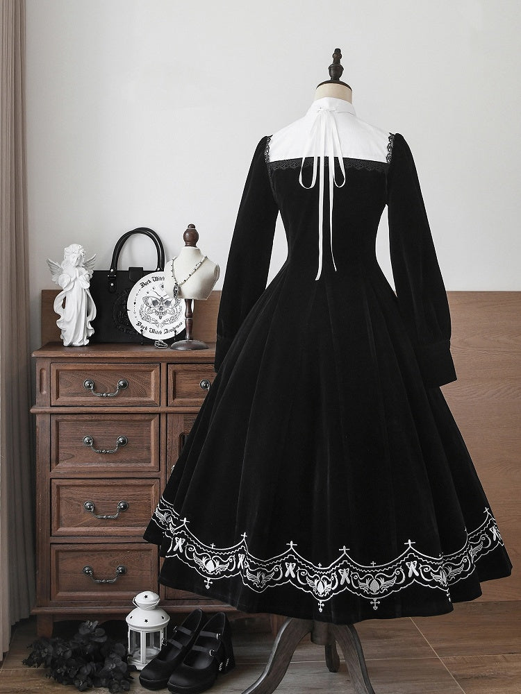 für Schwarzes Winter-Herbst-Details Nonne und Stickereiärmel Lolita-Samtkleid lang