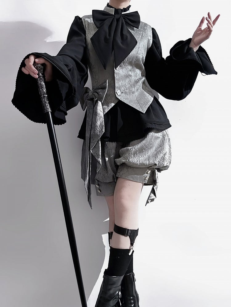Schwarzes Lolita-Hemd mit Rüschen und Ausschnitt und Ouji-Ärmeln