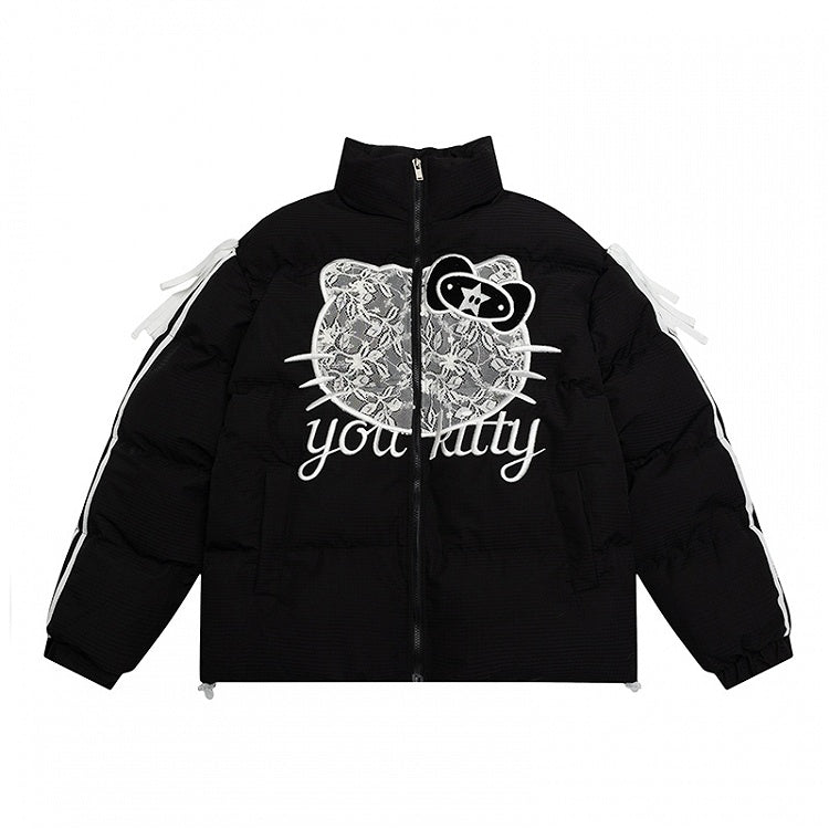 Schwarz/weiße Pufferjacke mit Kitty-Spitzenapplikation und Schleifendetails