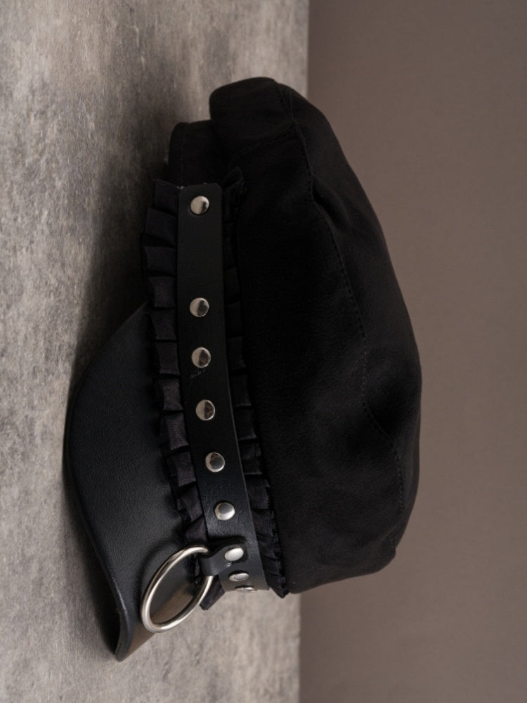 Schwarze Nietendetails Baskenmütze Gothic Trim Hut Rüschen