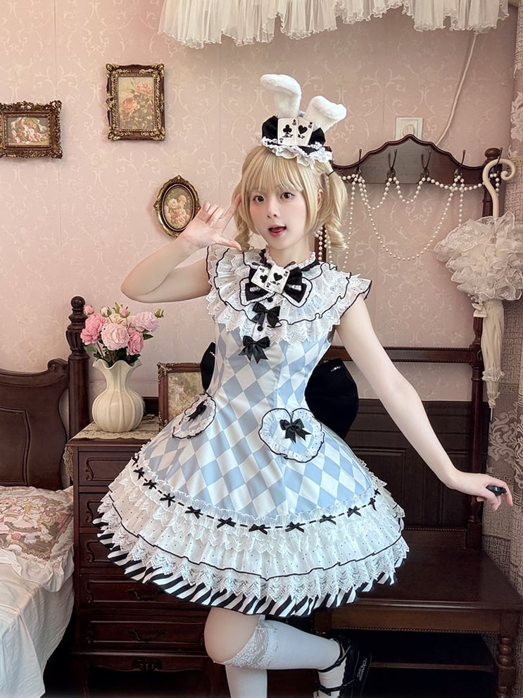 Wunderland in Alice Blaues Rautenmuster Hasenohren Hut Vibes