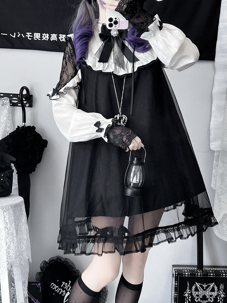 Jirai Kei – Schwarzes, langärmliges Kleid mit Spitzenaufnähern an den Schultern und Netzstoffüberzug