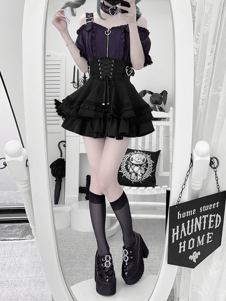 Tiered Skirt Black and Jirai Kei Heart Buckles Lace-up Front Back