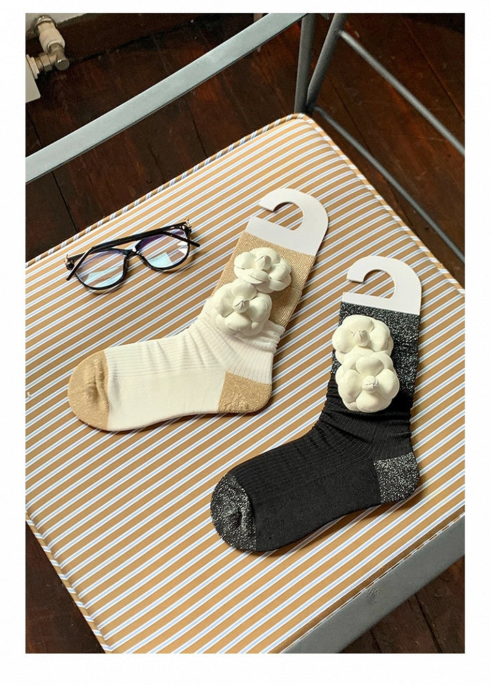 Detachable Calf Camellia White/Black Socks Decorative
