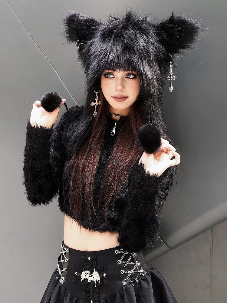 Punk-Plüschmütze mit schwarzen Tierohren und flauschigen Pompons