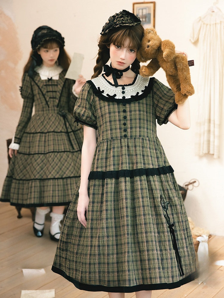 Classic Embroidery Green with Sleeves and Rose Elegant Trim Short Plaid Lolita Black Dress