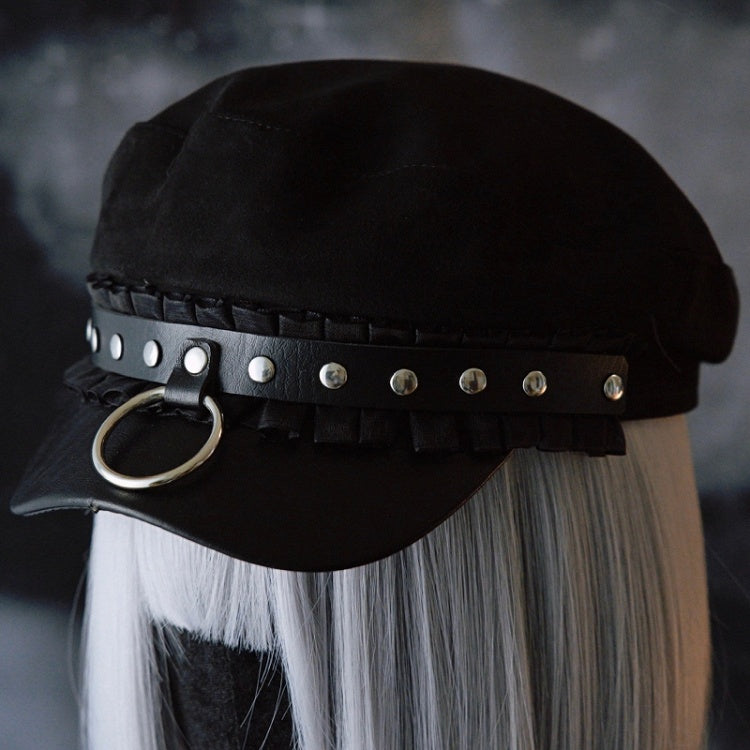 Schwarze Nietendetails Baskenmütze Gothic Trim Hut Rüschen