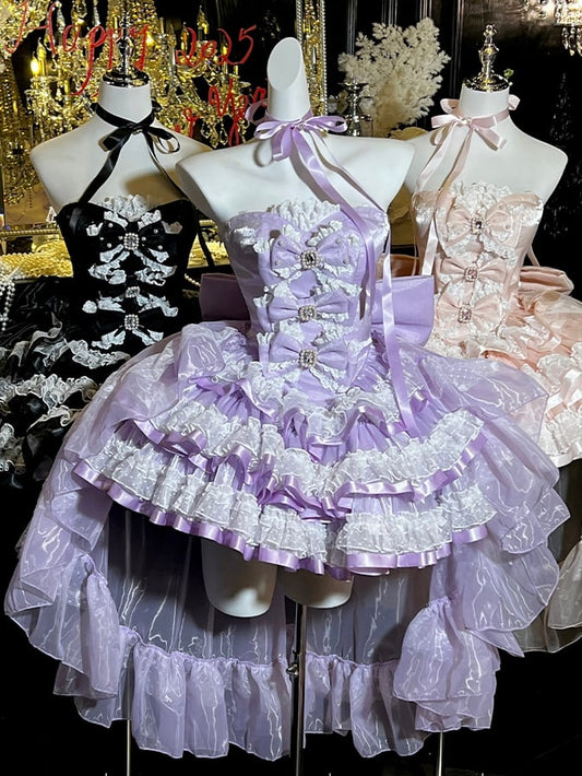 パープルのリボンで飾られたボディス、スイートなレイヤードスカート、プリンセスのバースデーストラップレスドレス
