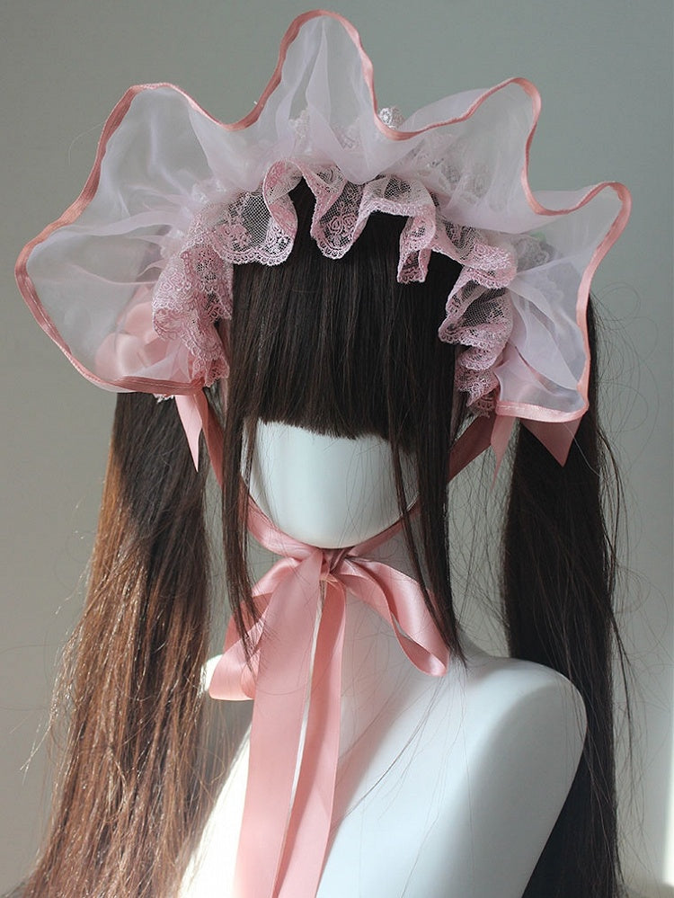 Bonnet en organza noir avec bordure en dentelle
