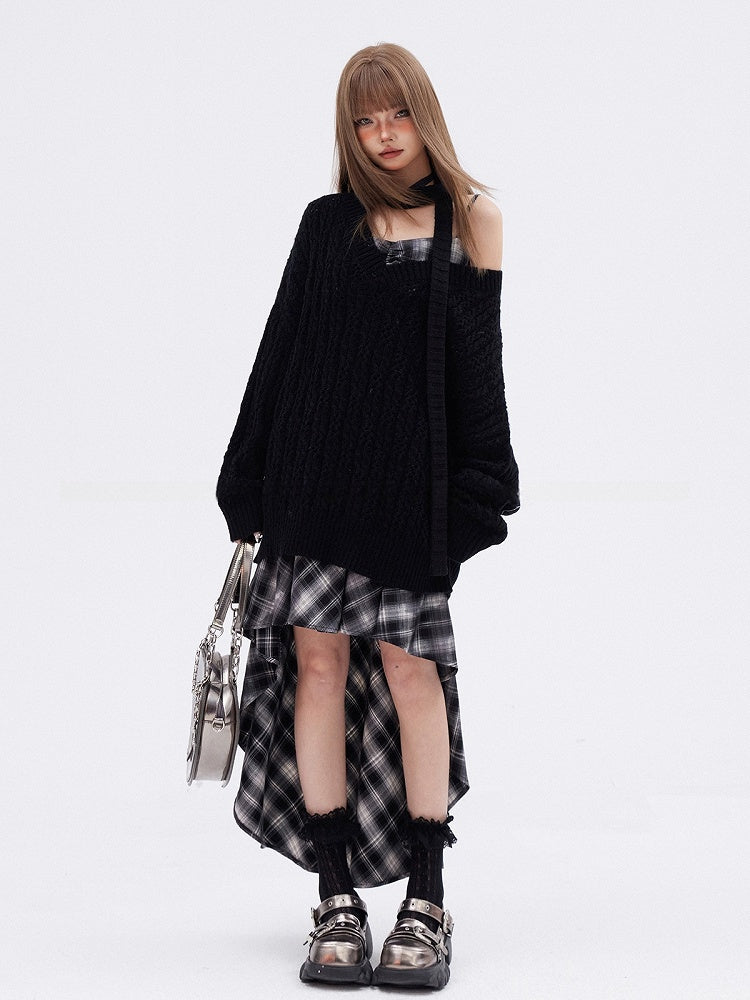 Apricot/Black V-neck Hollow-out Knitted Sweater