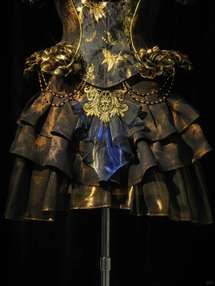 ブラック&ゴールドのティアードフリルショートパンツライニングスカート