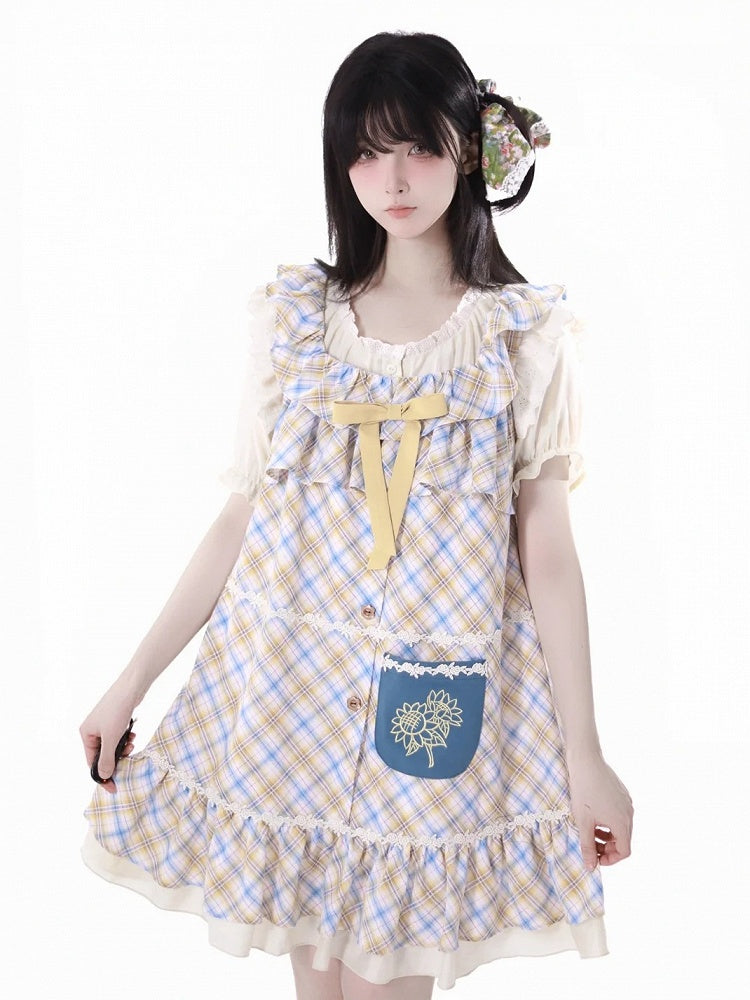 Beige Lace Trim Short Sleeves Semi-sheer Blouse