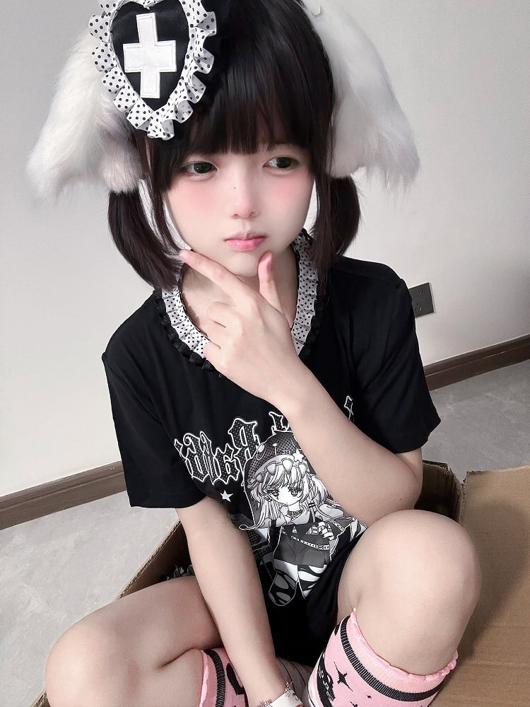 Heart Badge Black Ruffled Polka-dot Hem Jirai Kei Shorts with Free