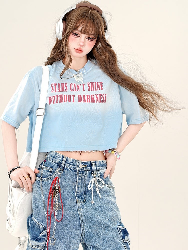 Crop T-Shirt mit Farbverlauf und Buchstaben in Rosa/Blau