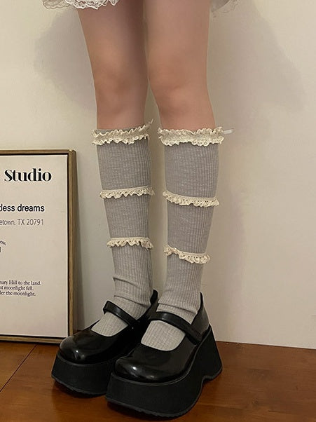 White/Dark Grey Sweet Ruffled Cuff Calf Socks