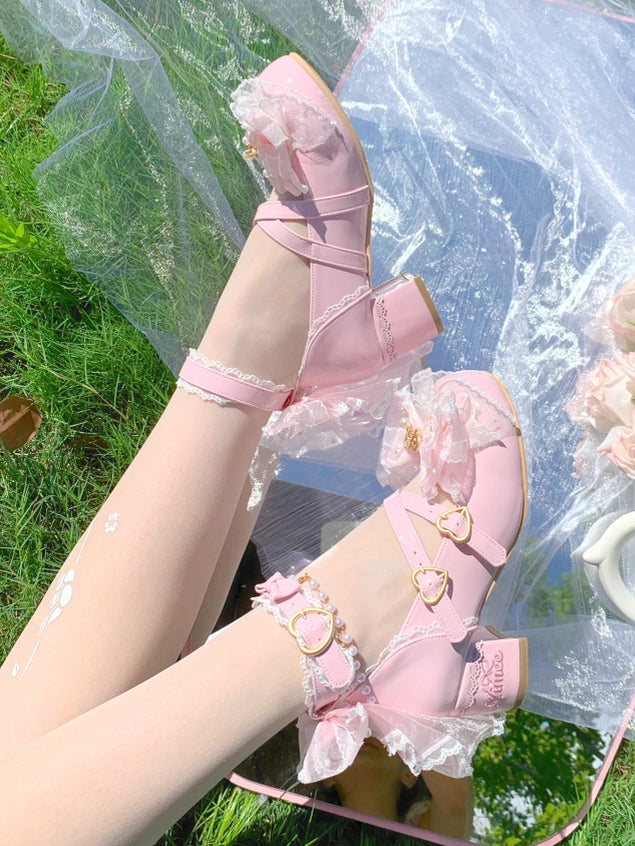 Top Pink verziert mit hellen Schuhen, Schleife, Lolita, kreuz und quer verlaufende Spitze, süße Borte, Perlendesign