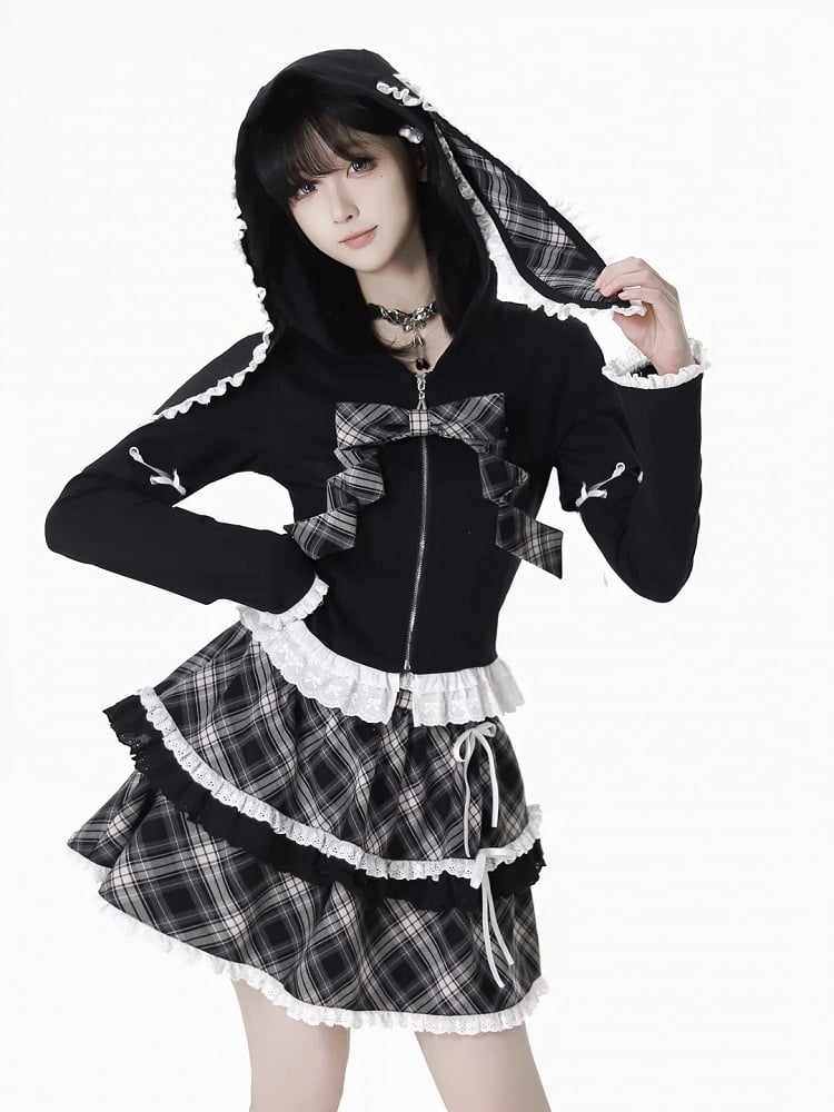 フリルレーストリム、蝶結びディテール、ティアードスカート、ブラックチェック柄