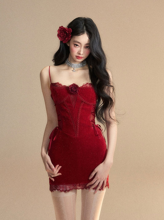 ウエスト ブラック/レッド スリップ レースアップ レースディテール ロゼットパッチ ドレスアクセント ボディコン