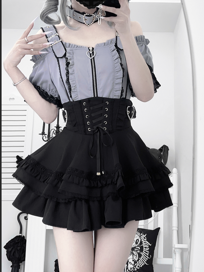 Tiered Skirt Black and Jirai Kei Heart Buckles Lace-up Front Back