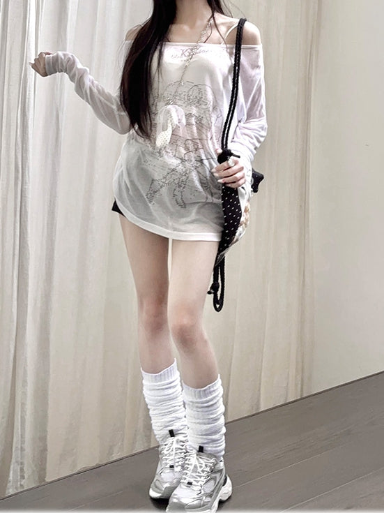 Black Low-Rise Star Studs Graffiti Print Shorts