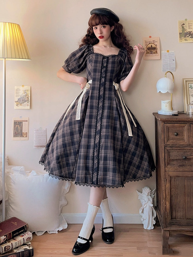 Schwarzes Kleid Fit Muster Schlanke Taille Plaid Kurze Ärmel Lolita