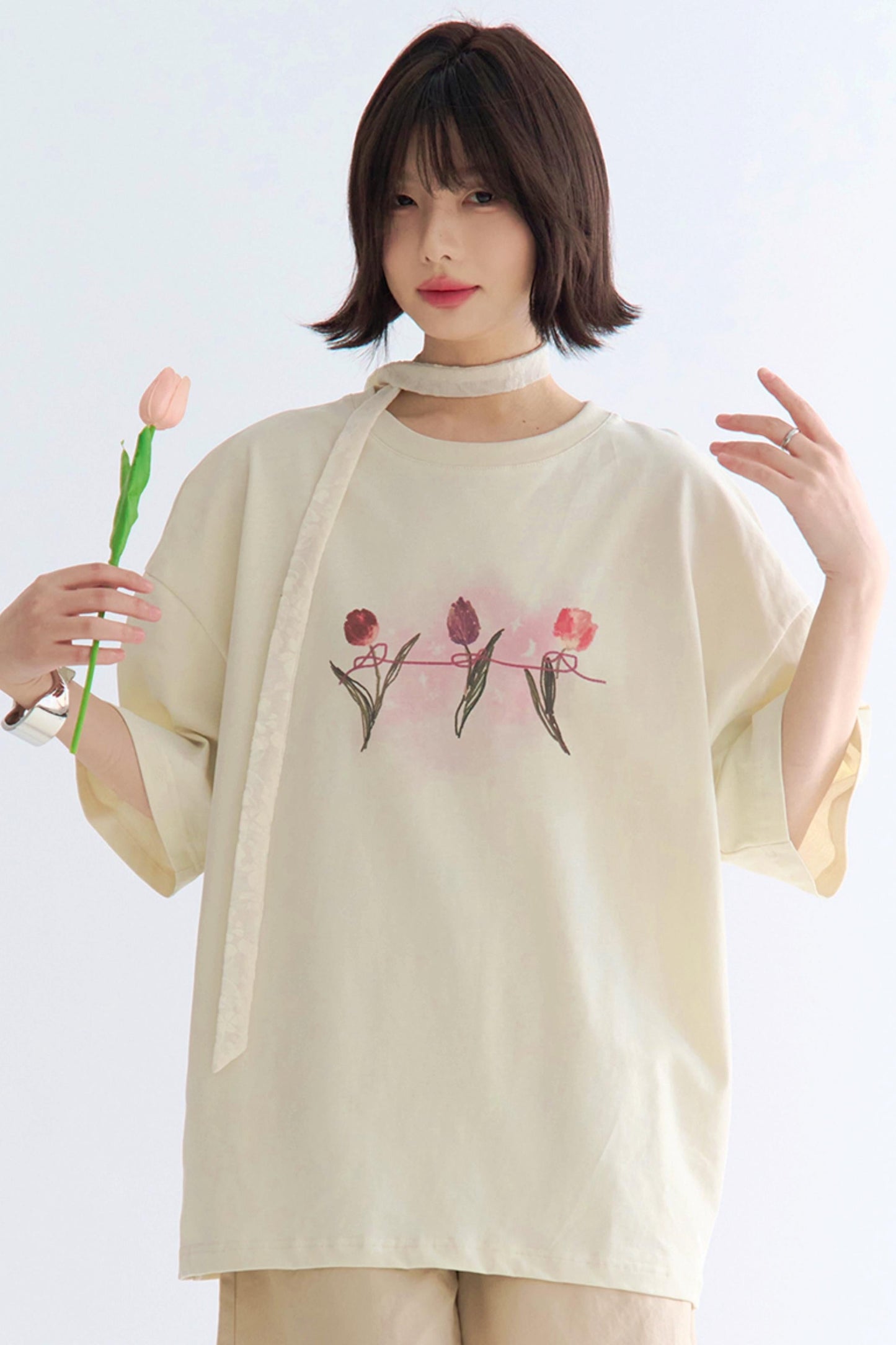 Minimalist Print T-Shirt Tulip