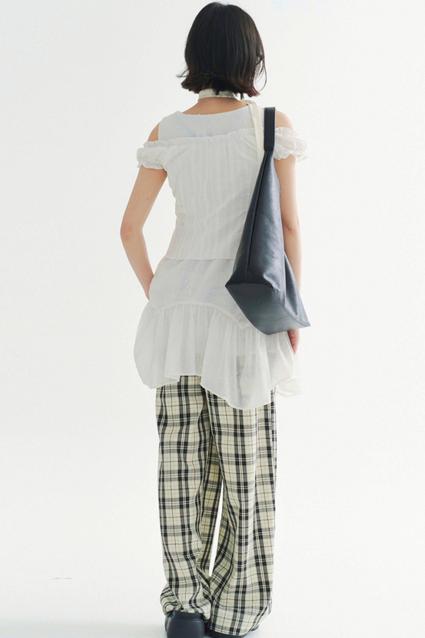 Lace-up top off-the-shoulder