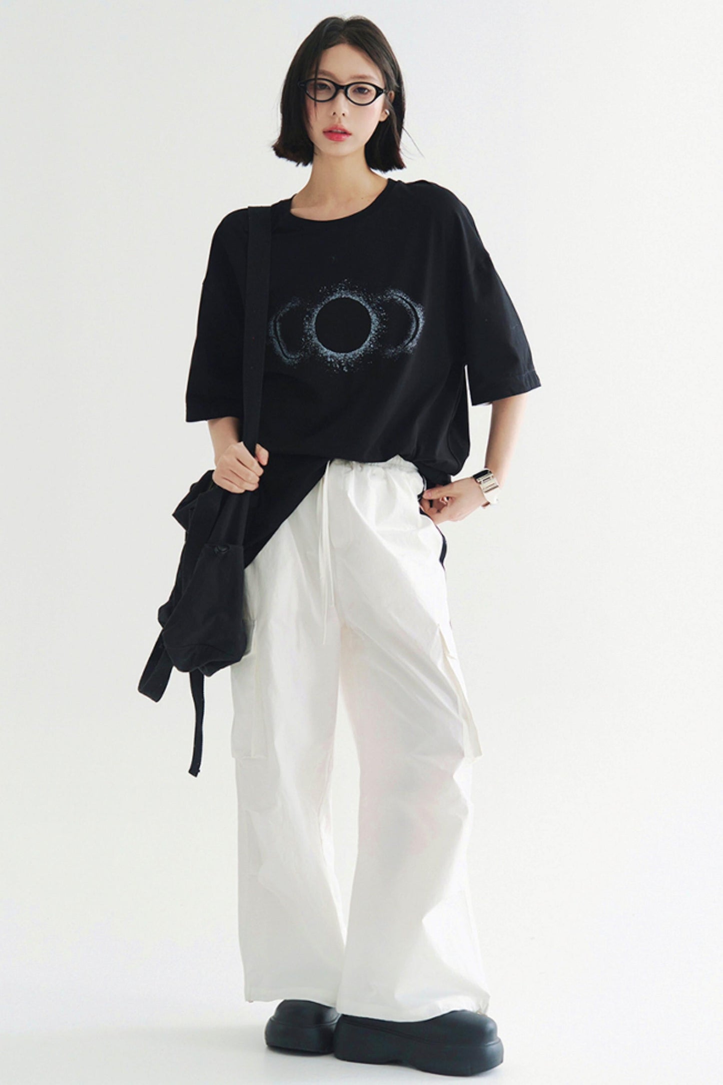 Loose-fit multi-pocket pants