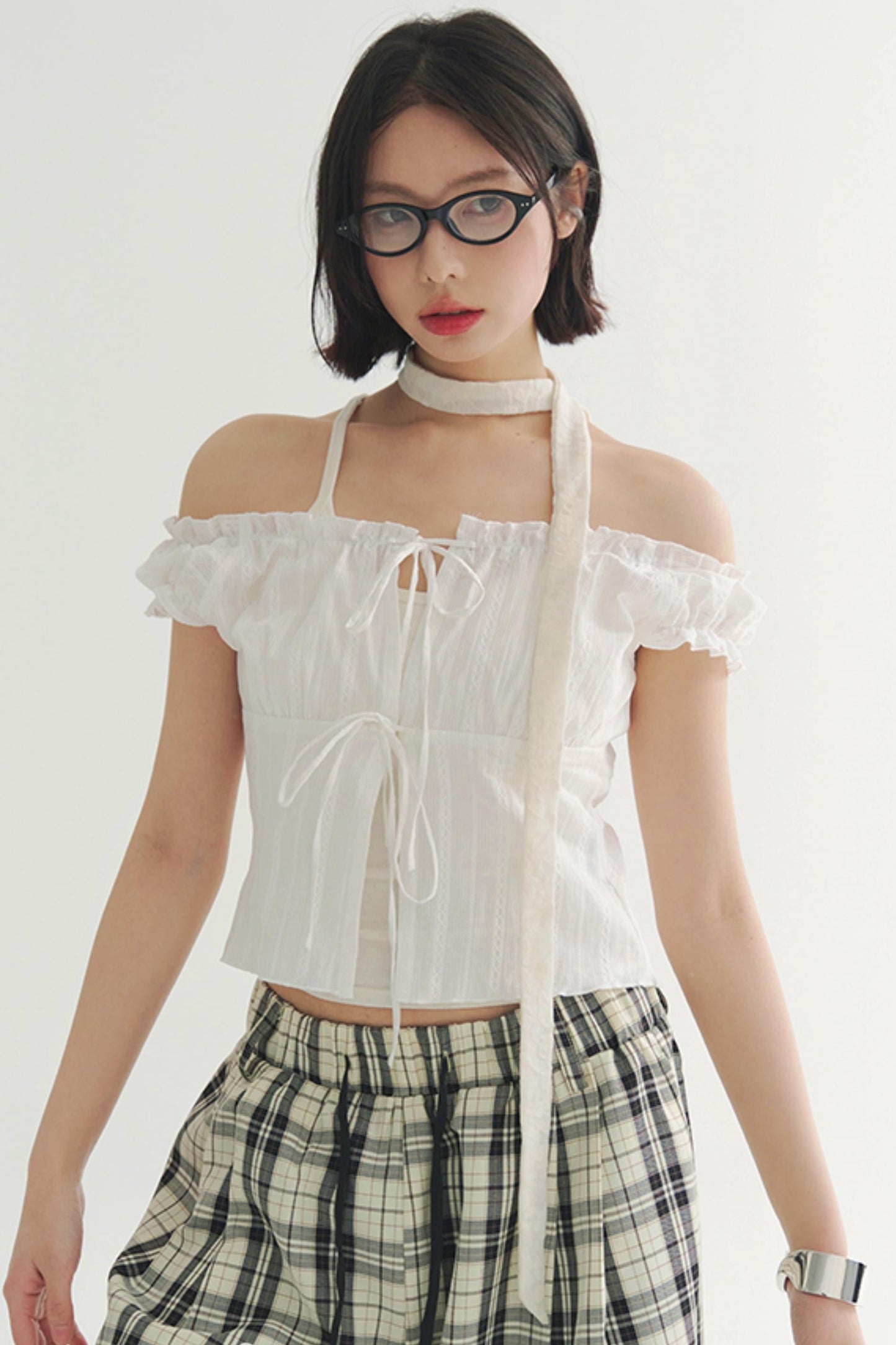 Lace-up top off-the-shoulder