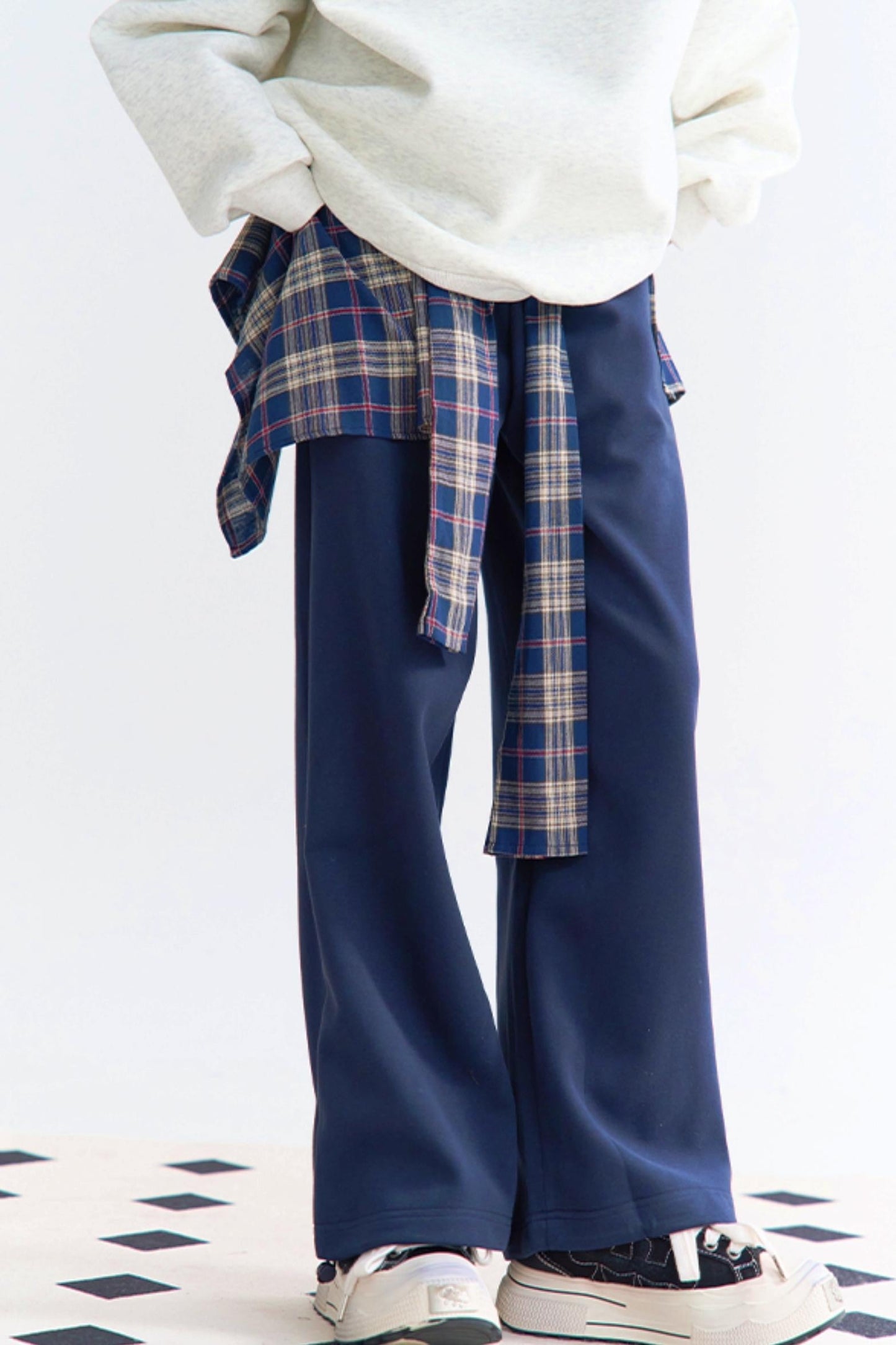Minimalist Relaxed Sweatpants