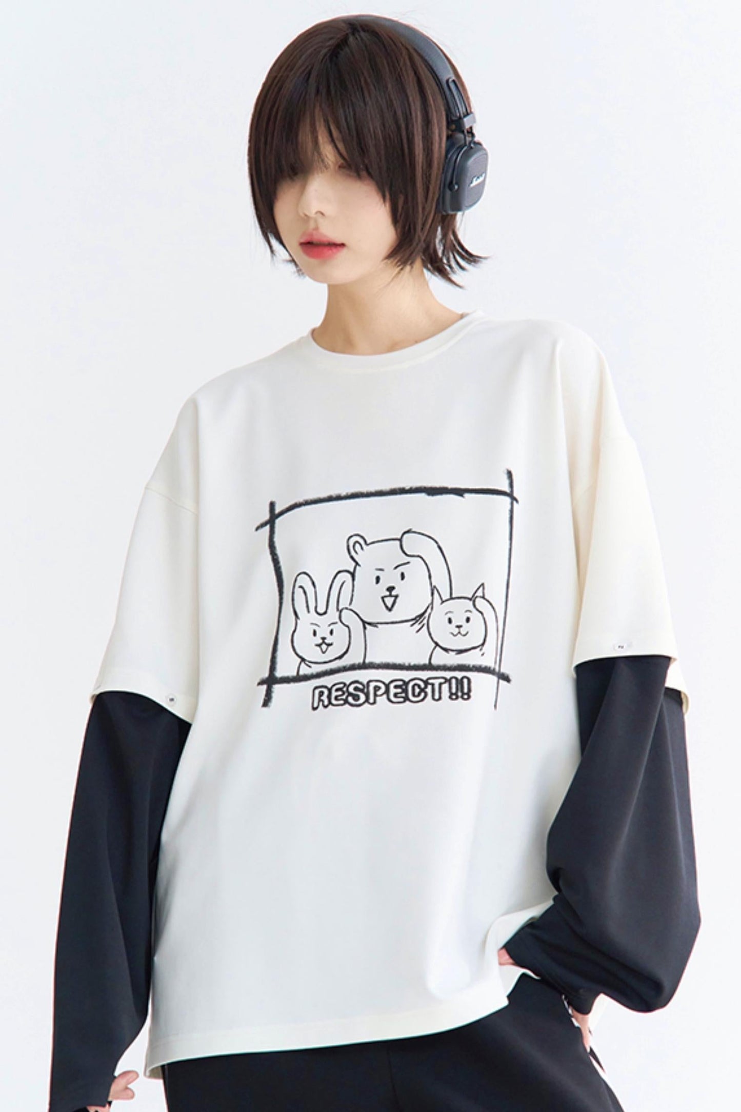 Lockeres T-Shirt mit Rundhalsausschnitt und mehrlagiger Passform