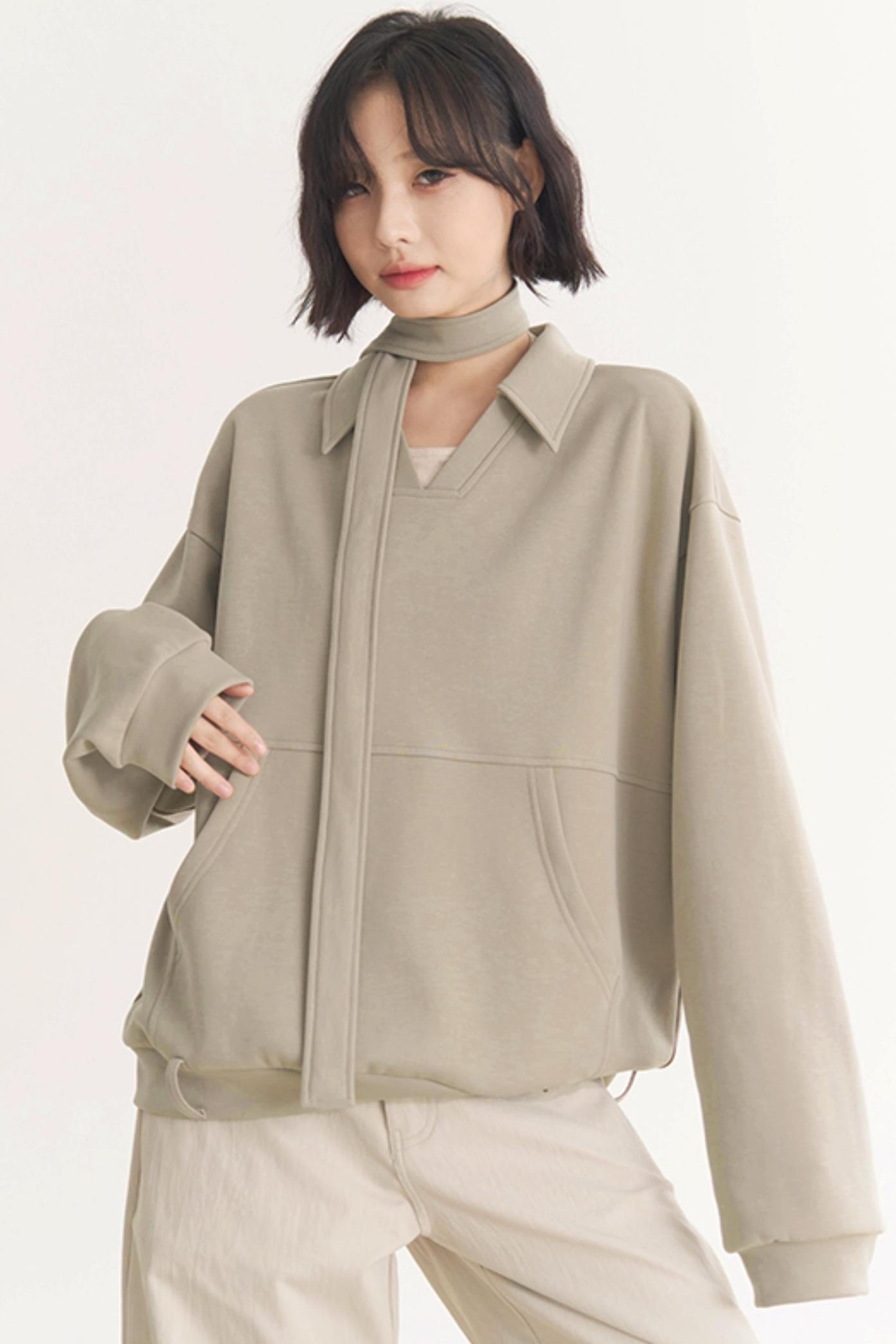 Museum Casual V-Neck Women's 2025 Collection Spring Gravity Pullover