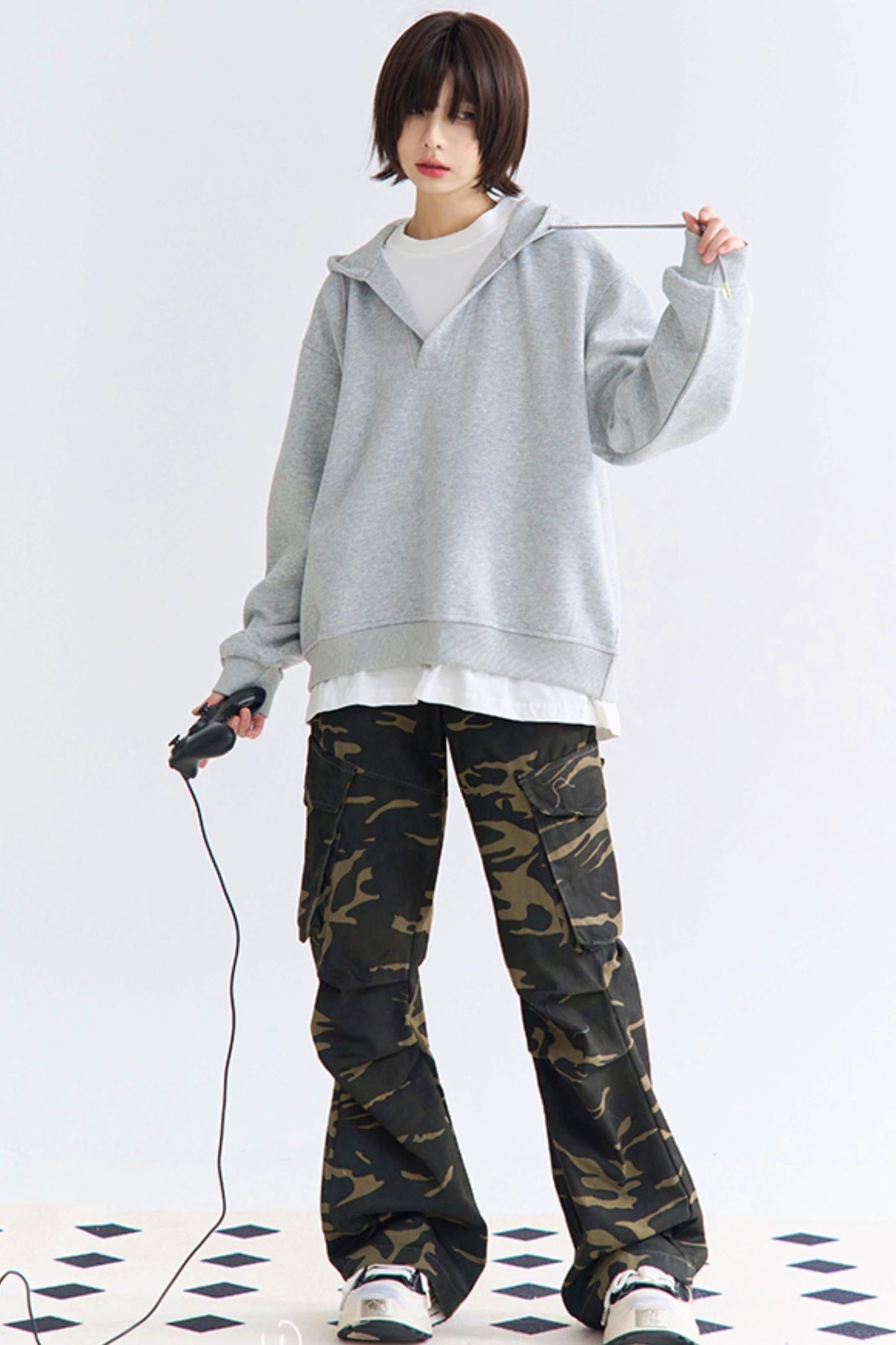 ユニセックスカジュアルパーカースタイル