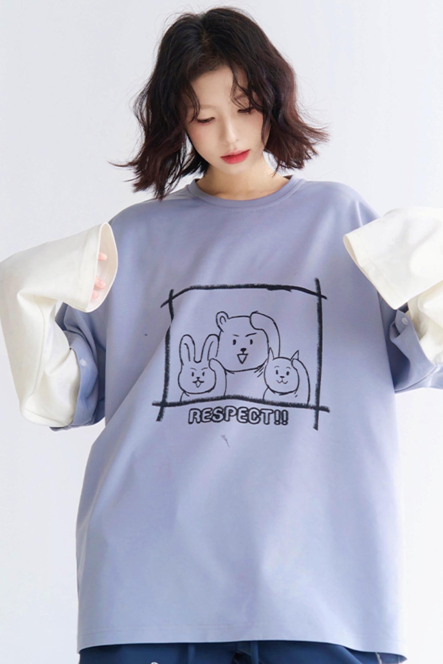 Lockeres T-Shirt mit Rundhalsausschnitt und mehrlagiger Passform