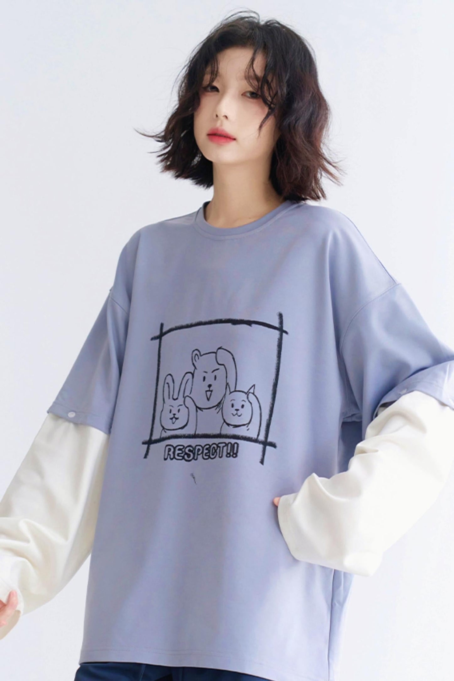 Lockeres T-Shirt mit Rundhalsausschnitt und mehrlagiger Passform