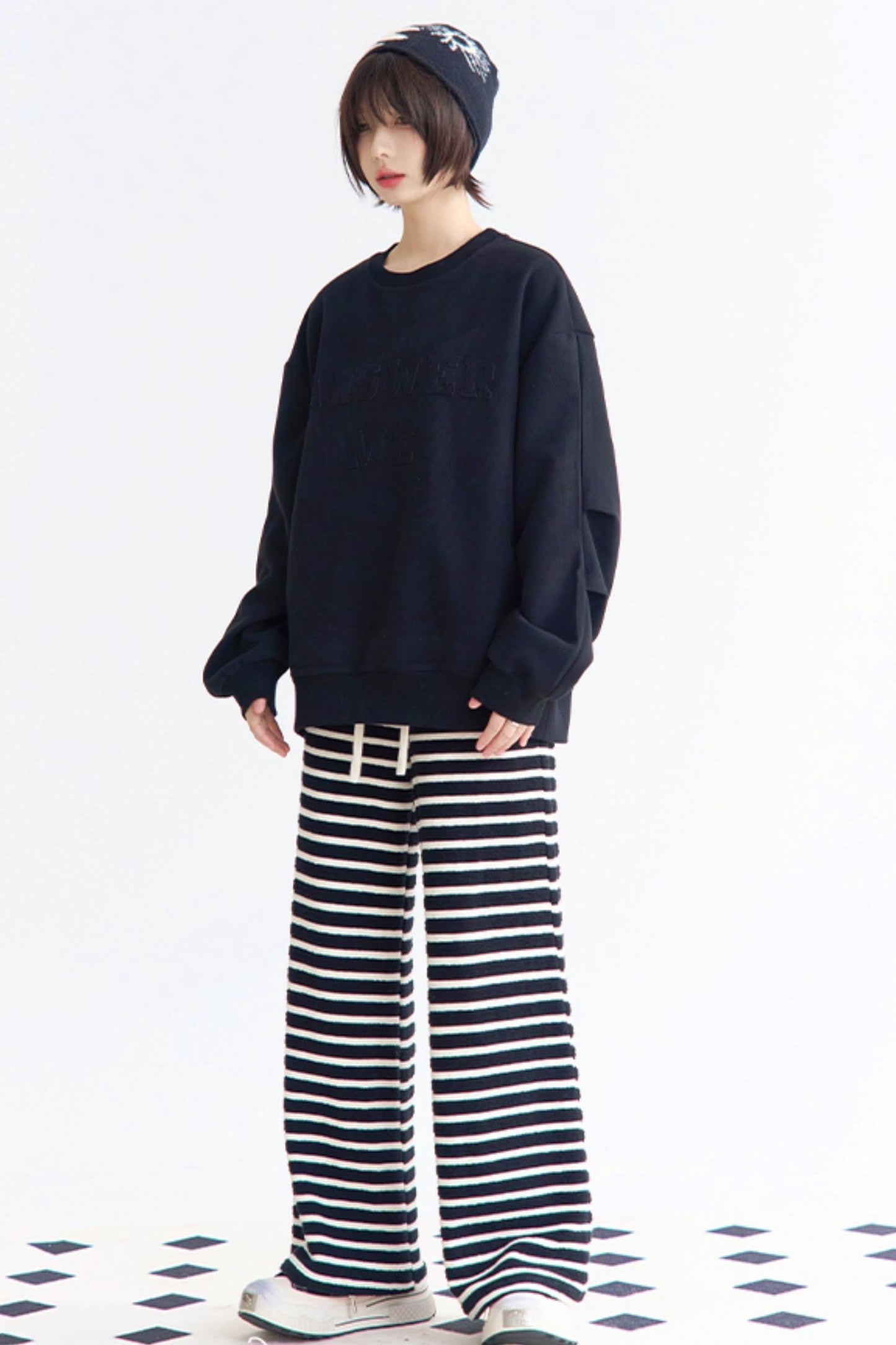 Sweatshirt mit Rundhalsausschnitt und Applikation