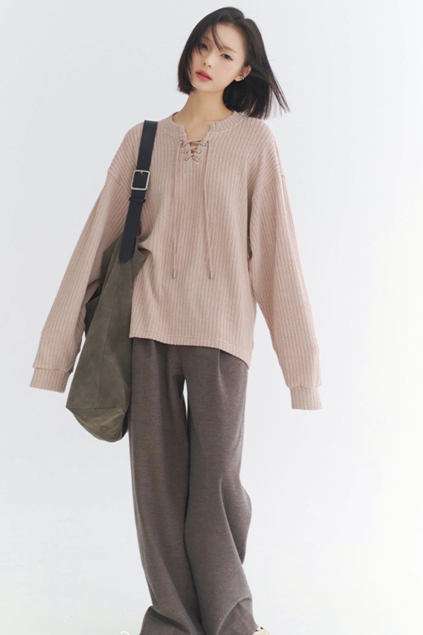 Oversized knit top V-neck