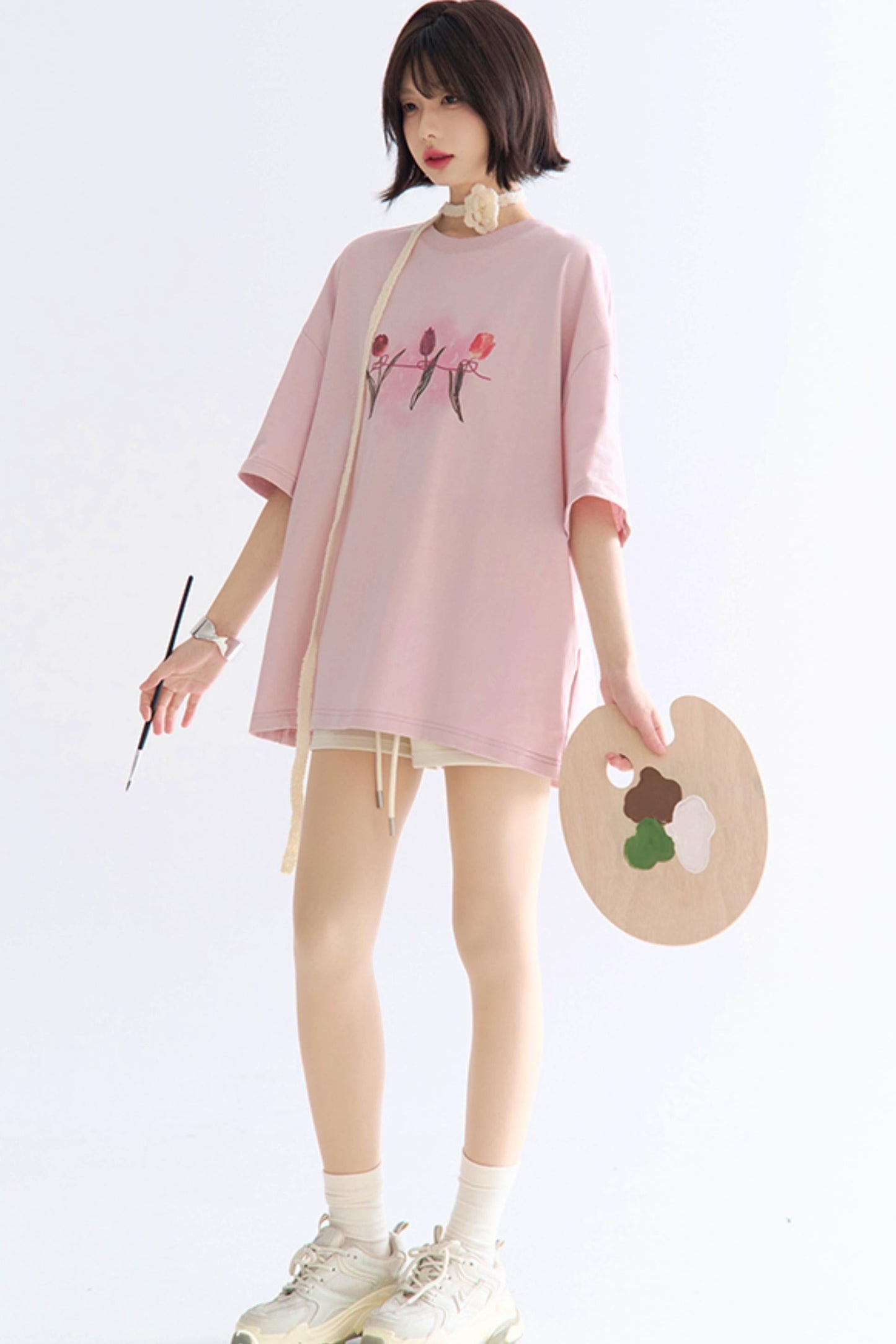 Minimalist Print T-Shirt Tulip