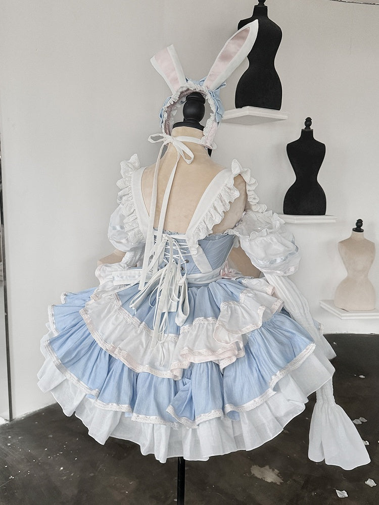 Süße Dienstmädchenschürze in Blau und Rosa + trägerloses Puffkleid mit Baskentaille, gestuftem Rüschensaum