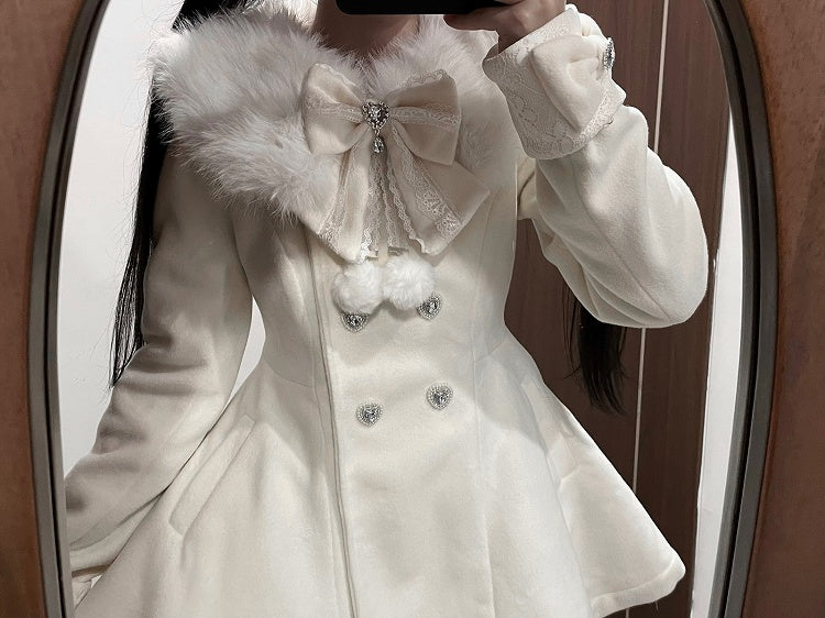 Manteau en laine beige Jirai Kei avec col et poignets amovibles en peluche et nœud