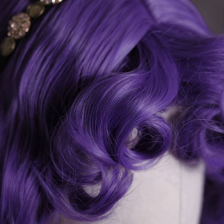 Lila lockige Pony lange gewellte synthetische Perücke