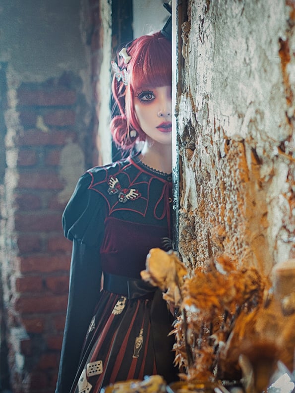 and with Detachable Spider Web Embroidery Organza Brooch Red Butterfly Fake Collar Black Moth