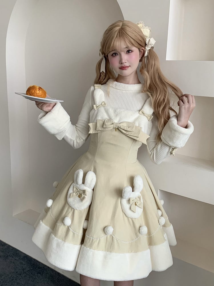 Gelbes Lolita-Kleid mit süßem Winterhasen-Motiv und Plüsch-Ausschnitt und -Saum