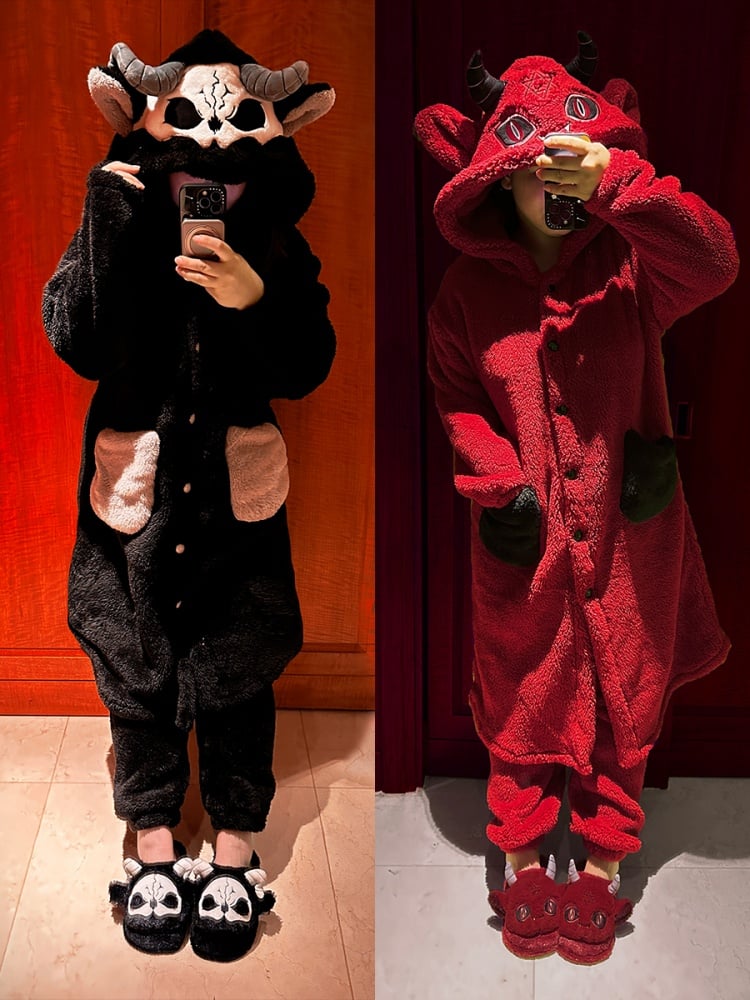 Red Devil Gothic Winter Plüsch Pyjama Nachthemd